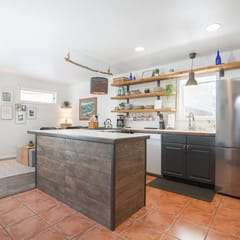 Pac. Street Style: In-Town 1bdrm