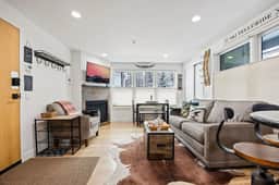 Telluride Gold: 2bd/2.5bth STEPS to the gondola!