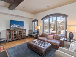 Elkstone: Hot tub, fireplace, views OH MY!