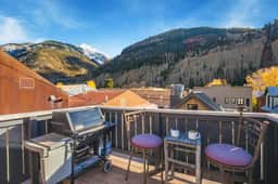 Petite Penthouse: Central Telluride