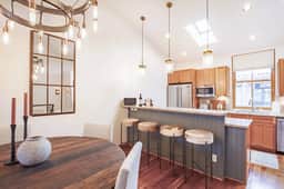 Owl Meadows: Luxe Design & Space