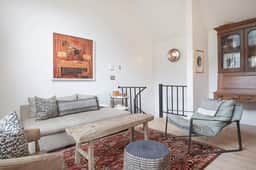 Downtown Dahl Haus: 2 bed/2 bath