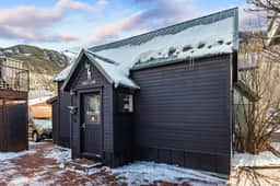 Petite Maison: Hip & Historic