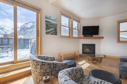 Livery Loft: Mountains on Main