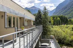 The Ridgeline: Mountains & Main