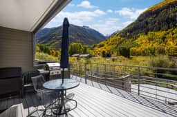 Canyon Vista: Long Term Luxury Stays