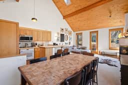 Spruce View: Big & Bright Downtown Telluride!