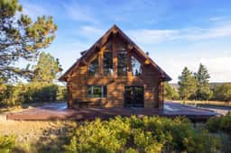 Elk Ridge Retreat: San Juan Solitude