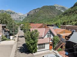 Petite Penthouse: Central Telluride