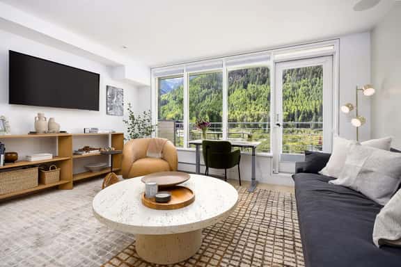 The Ridgeline: Mountains & Main - Image 1