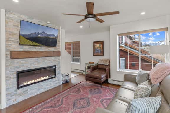 NorthStar Station: 3 BDR Townhome w/ Amazing Views! - Image 1