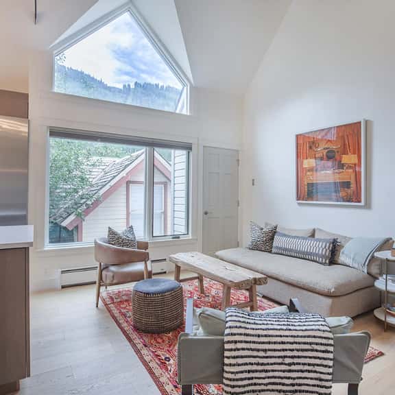 Downtown Dahl Haus: 2 bed/2 bath - Image 1