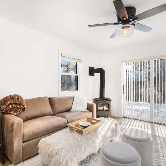 Viking Trail: Riverside Ski Access w/ Hot Tub! - Image 1