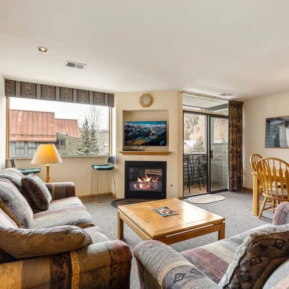 Downtown Mountain Escape: Steps to Gondola 2BR/2BA - Image 1
