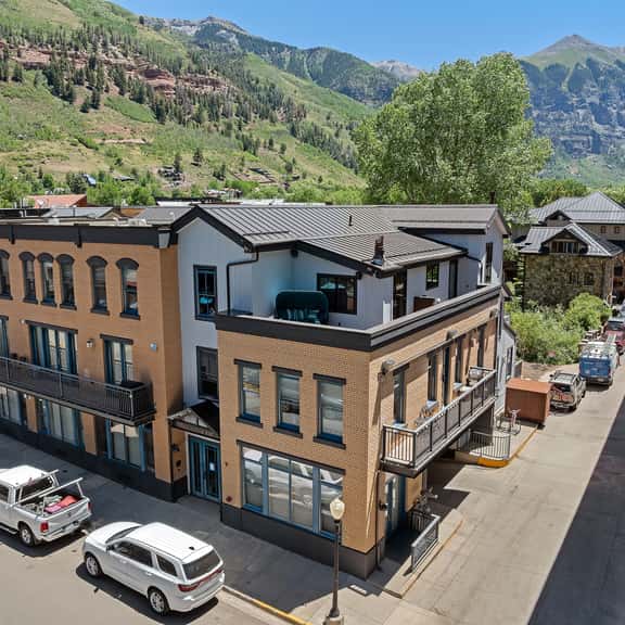 Ballard Bliss - Modern, Comfortable 3BR/3BA - Image 1