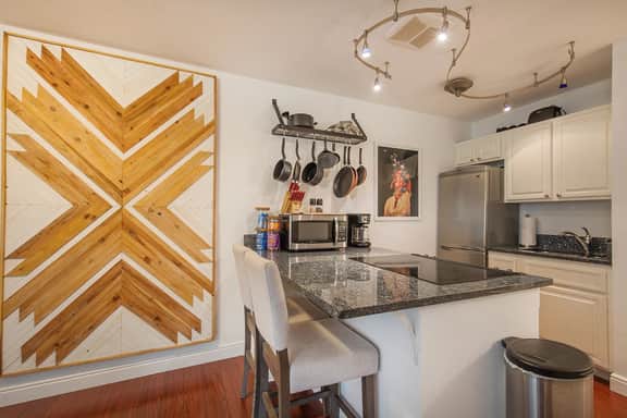 The Creekside Retreat: Steps to all of Telluride
