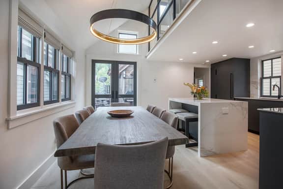 1st In Line: Mtn. Modern Home, Hot Tub & High End