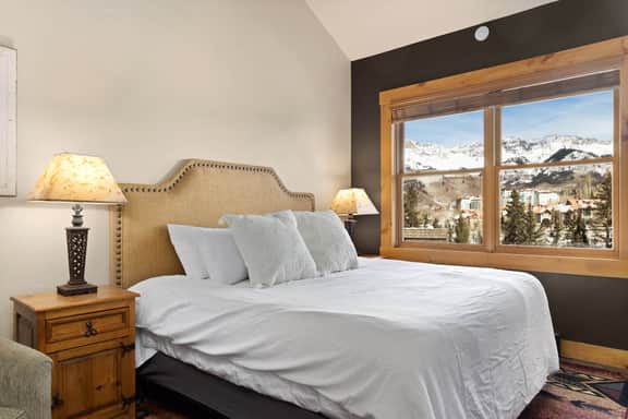 The Village Basecamp: Ski, Soak, Sip  | 2bd/2bth