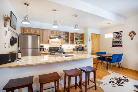 The Corner Pocket: Style & Space w/ pool & hot tub!