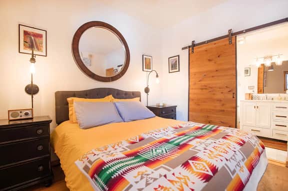 The Corner Pocket: Style & Space w/ pool & hot tub!