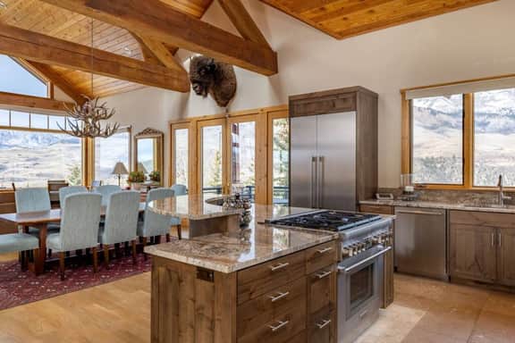 Fairway Vista: Massive Mountain Views w/ hot tub!