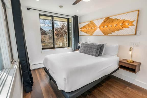 The Perch: Epic Views & Location