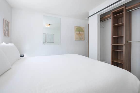 Pac. Street Style: In-Town 1bdrm