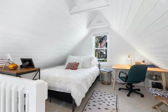 Petite Maison: Hip & Historic