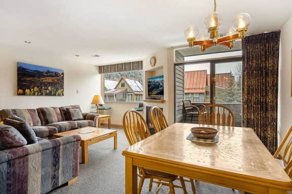 Downtown Mountain Escape: Steps to Gondola 2BR/2BA