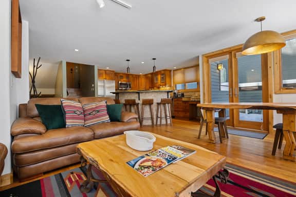 Cozy, Central 3BR Gem: Hot Tub + Fireplace