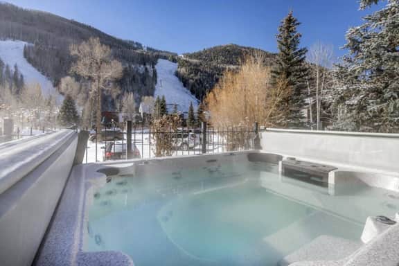 Kachina Corner: Approachable Adventure w/ Hot Tub