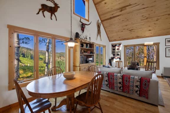 Elk Ridge Retreat: San Juan Solitude