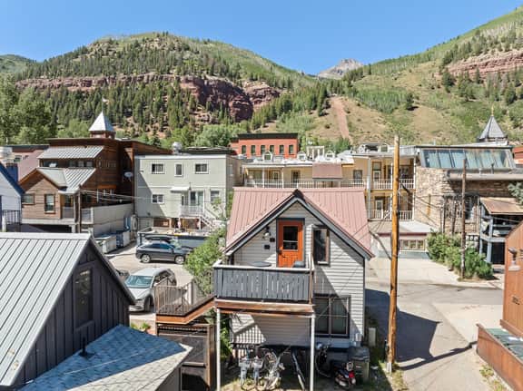 Petite Penthouse: Central Telluride
