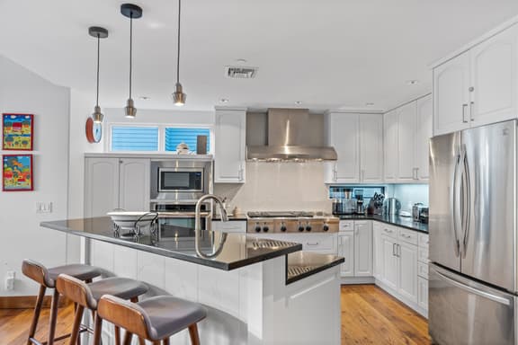Alpine Artistic: Bright & Modern