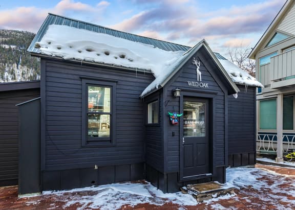 Petite Maison: Hip & Historic