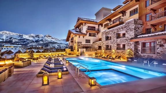 Auberge Resort 5 Star Residence