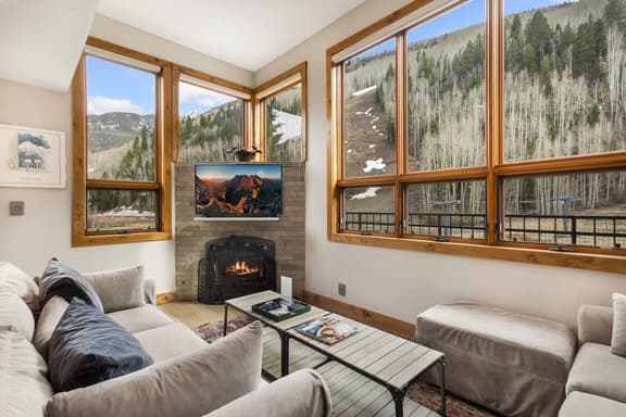 Cimarron ONE: A TRUE Ski IN/OUT condo!