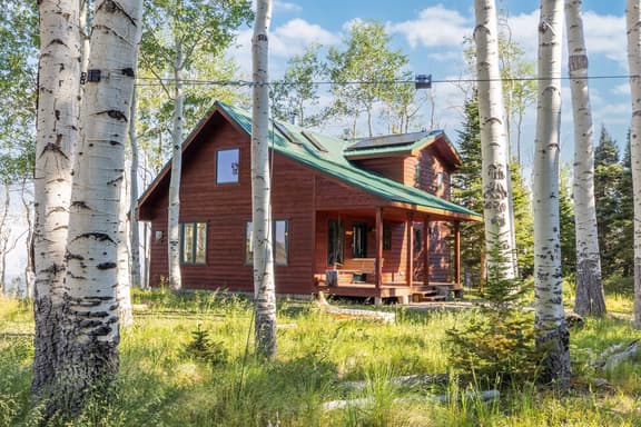 Elk Ridge Retreat: San Juan Solitude