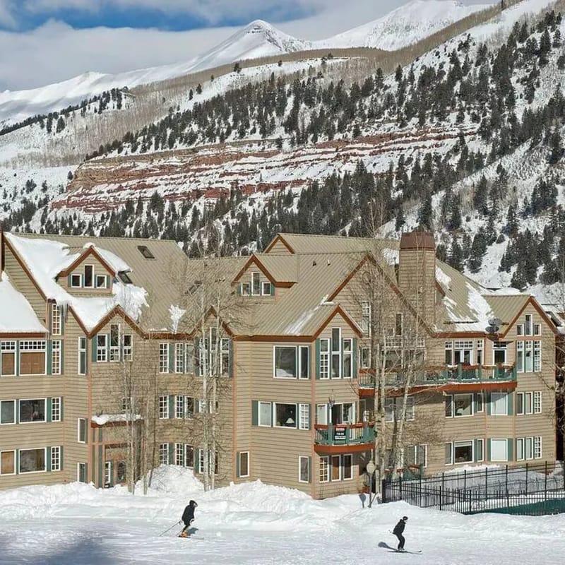 Ski In/Out Sunset Luxury: Pool, Hot Tub, Location